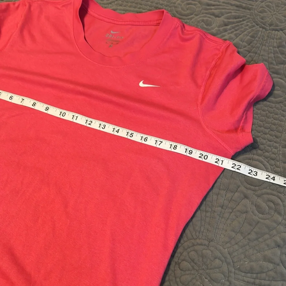 NIKE T-Shirt.  Size XL